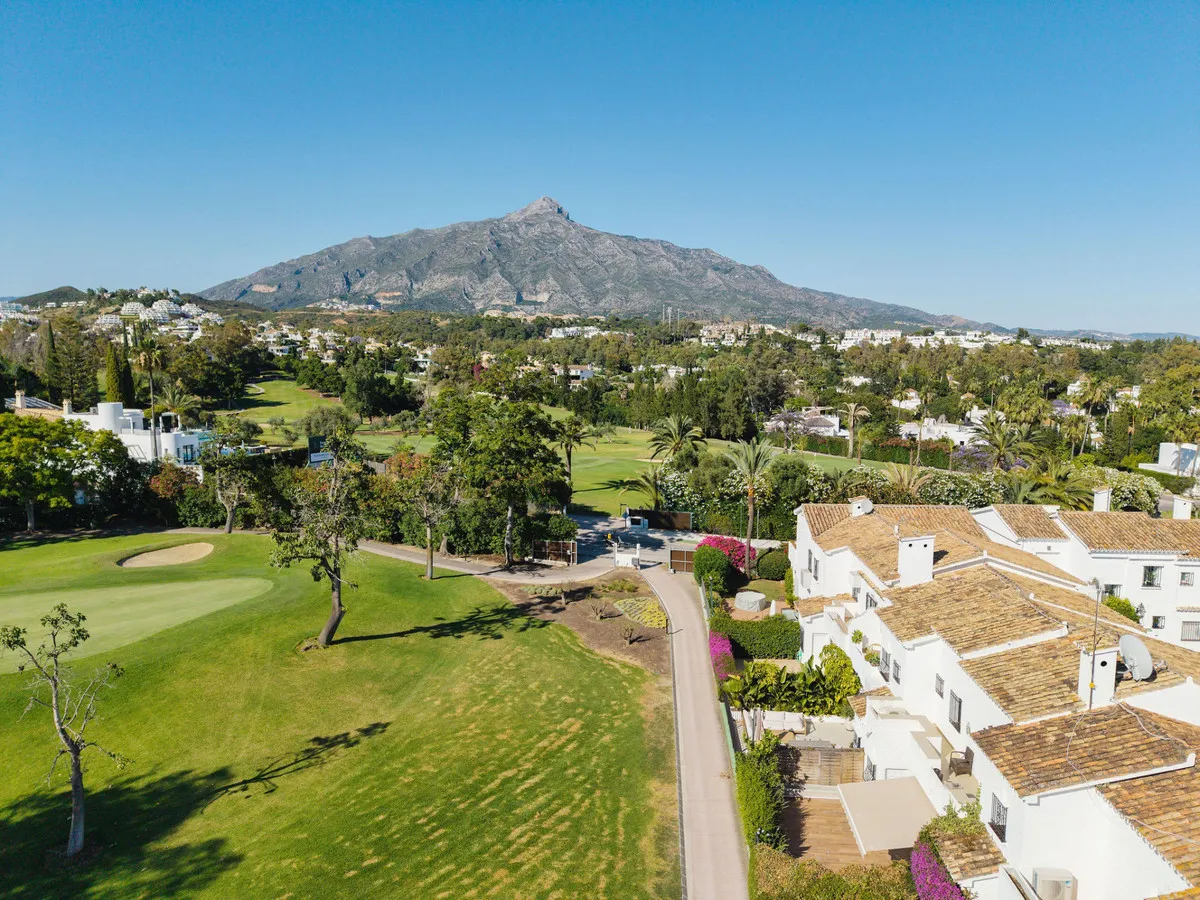 ef7b6176-bad8-42ae-b113-d0746f3b8367