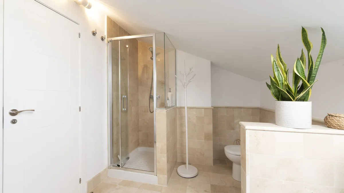 28a8a52d-da88-40cd-8265-9af746b277a8