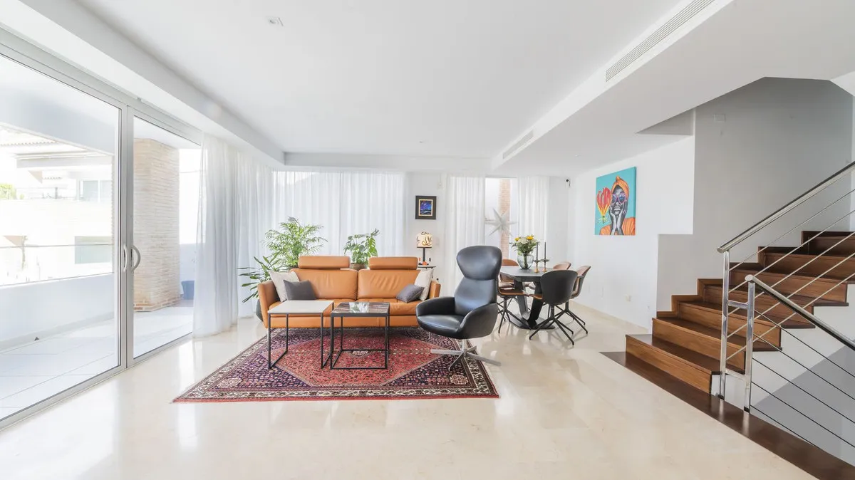 ab783e89-360c-4fa1-9486-779850d08ff0