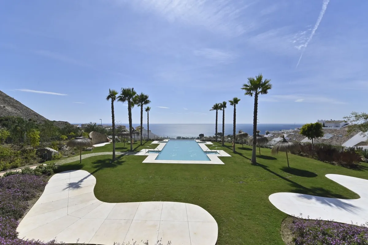 dd4e7841-44cd-4e15-b7af-4e1ed80fe45b