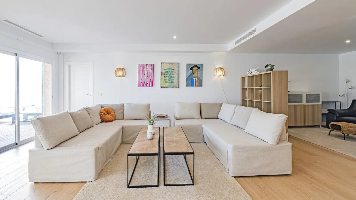 f0b17389-98eb-41a1-972f-edd50bf6c0ae