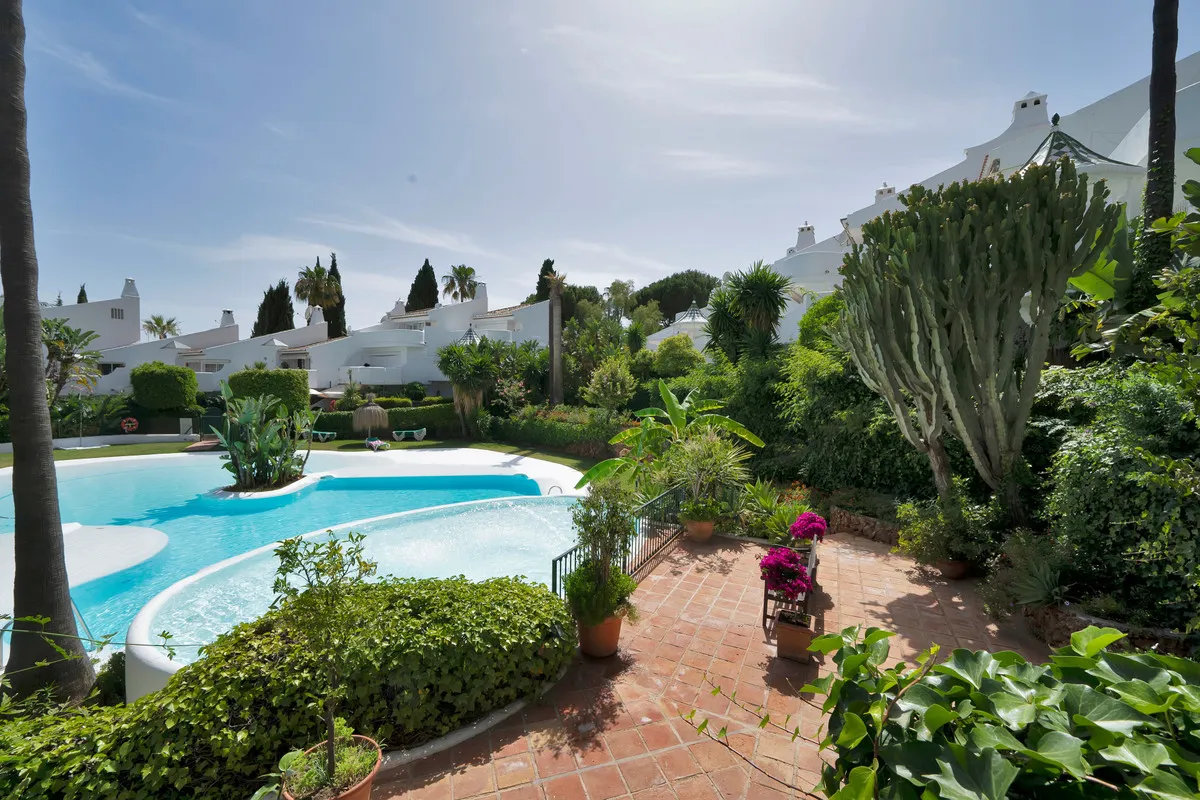 62d2f8fd-3849-4f9a-8d27-79d4f7c8e6ea