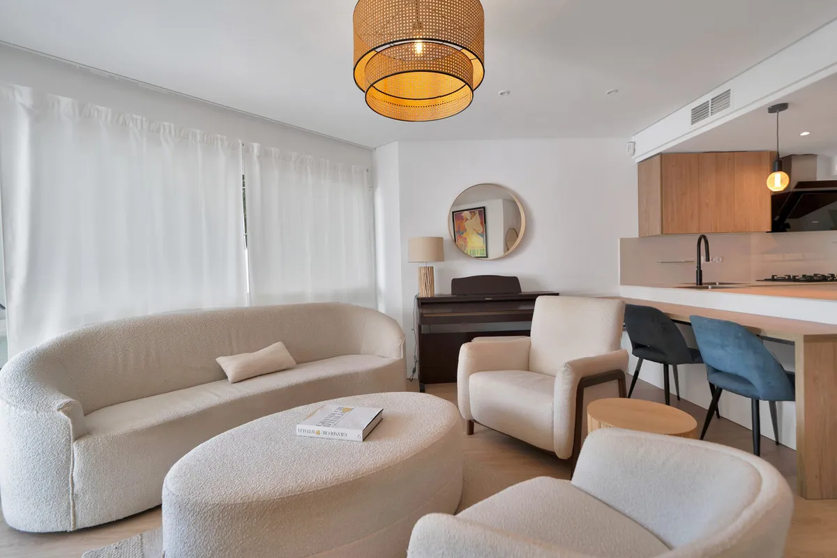 adda9408-6012-44cd-b747-82fc61c0b4ca