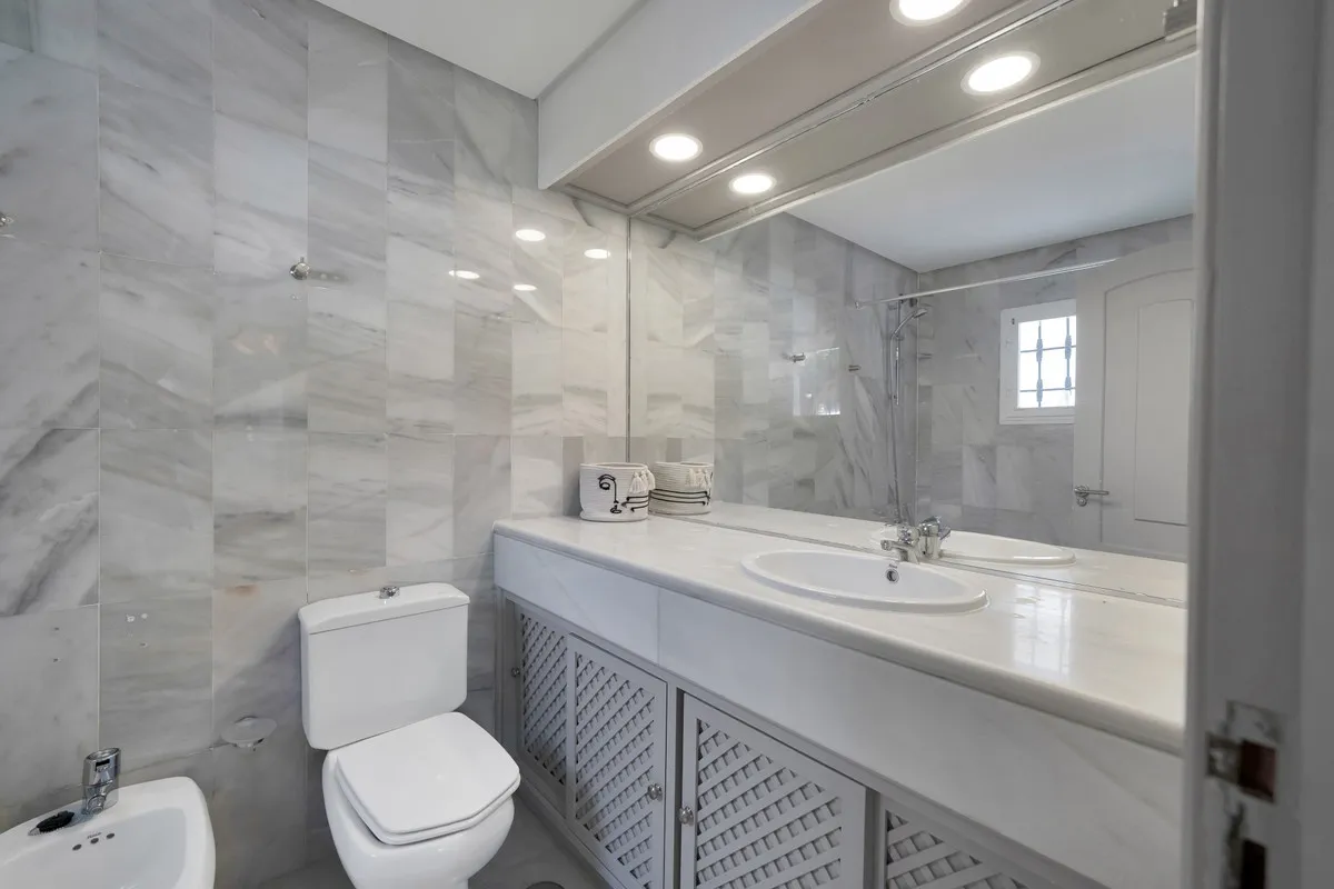 c36a7d38-5047-4bd4-b2ba-cda90a77f372