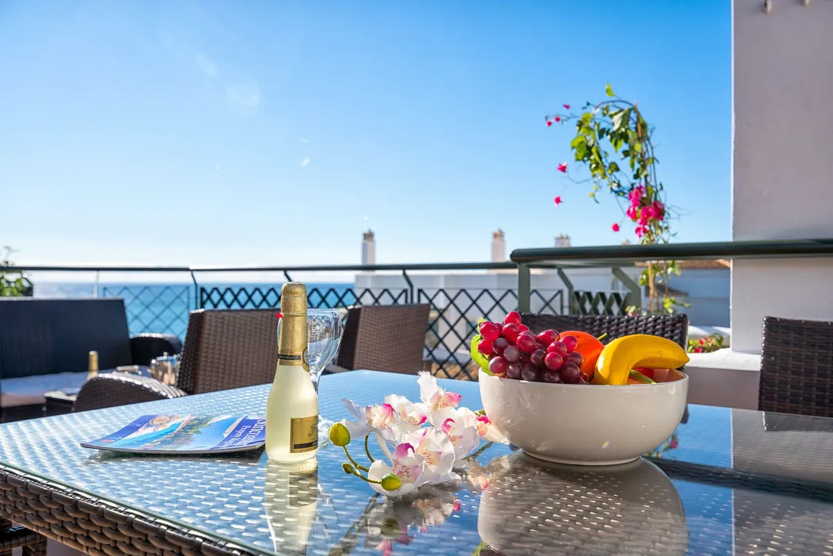 ef52e7e4-b258-4368-a7eb-d35c88c3cc28