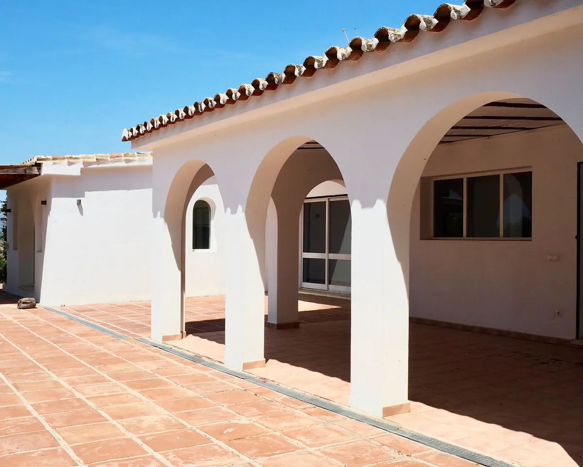 c450fd4f-974f-4cd8-8d30-31e235992ae3