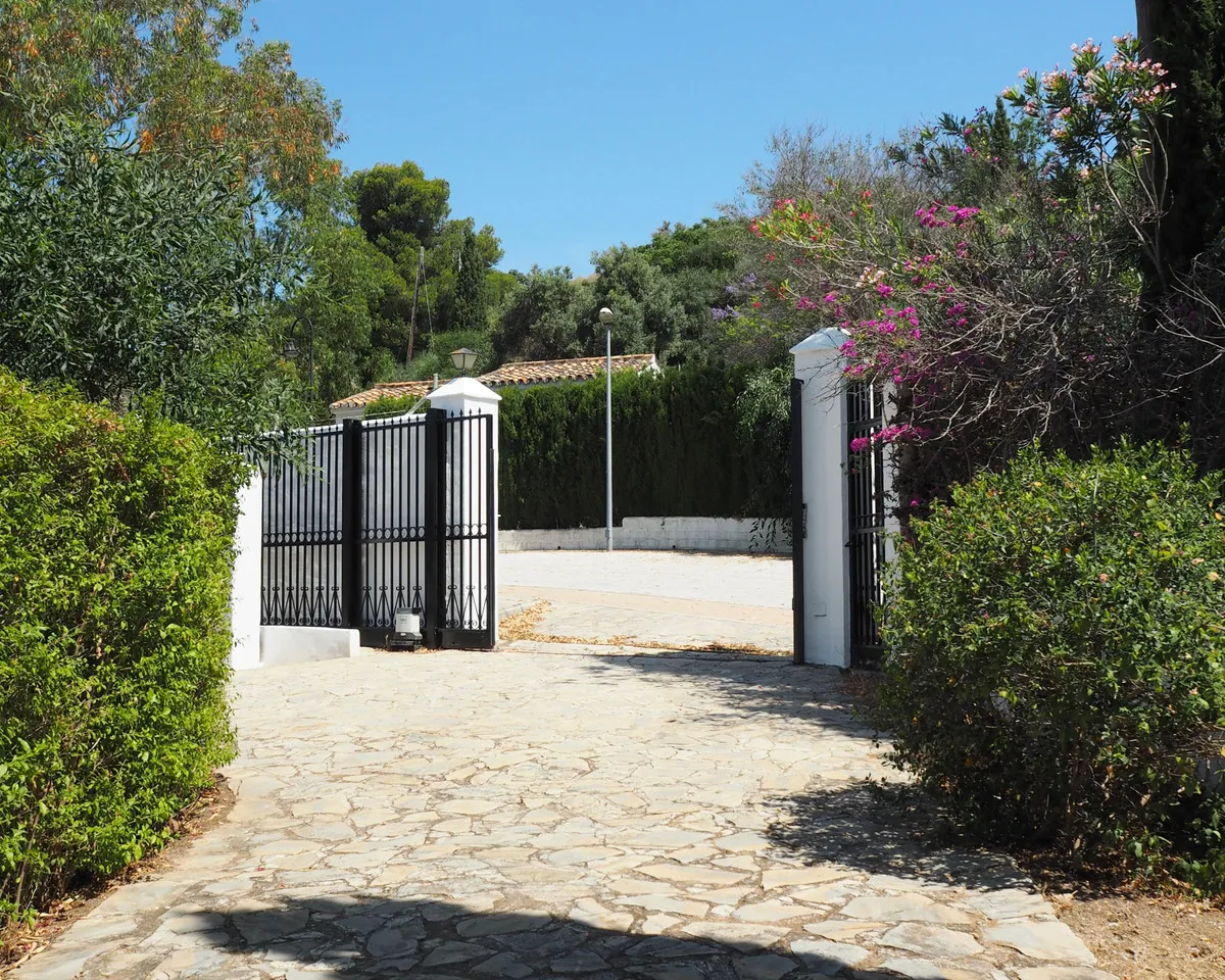 d3f5470c-2e66-4068-9ab1-17ee5e70cfd7