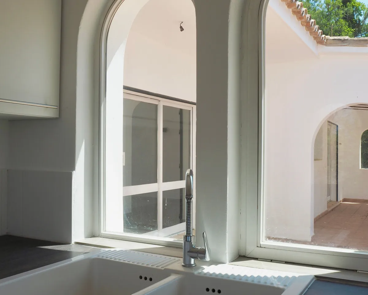 dc1400c6-6455-4879-9471-ae5b31f4841a