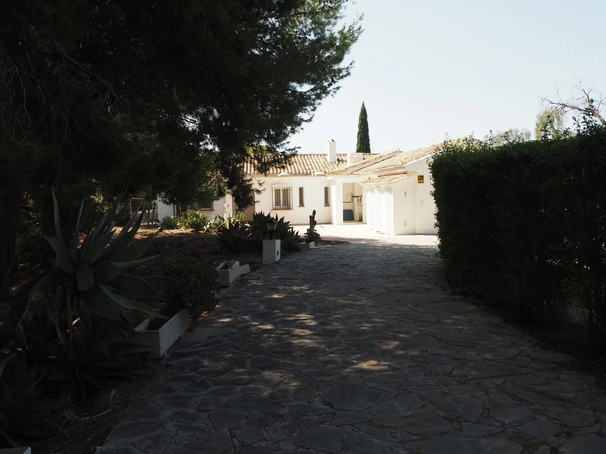 e441cd02-fb4c-4318-b1bd-56f7fd151262