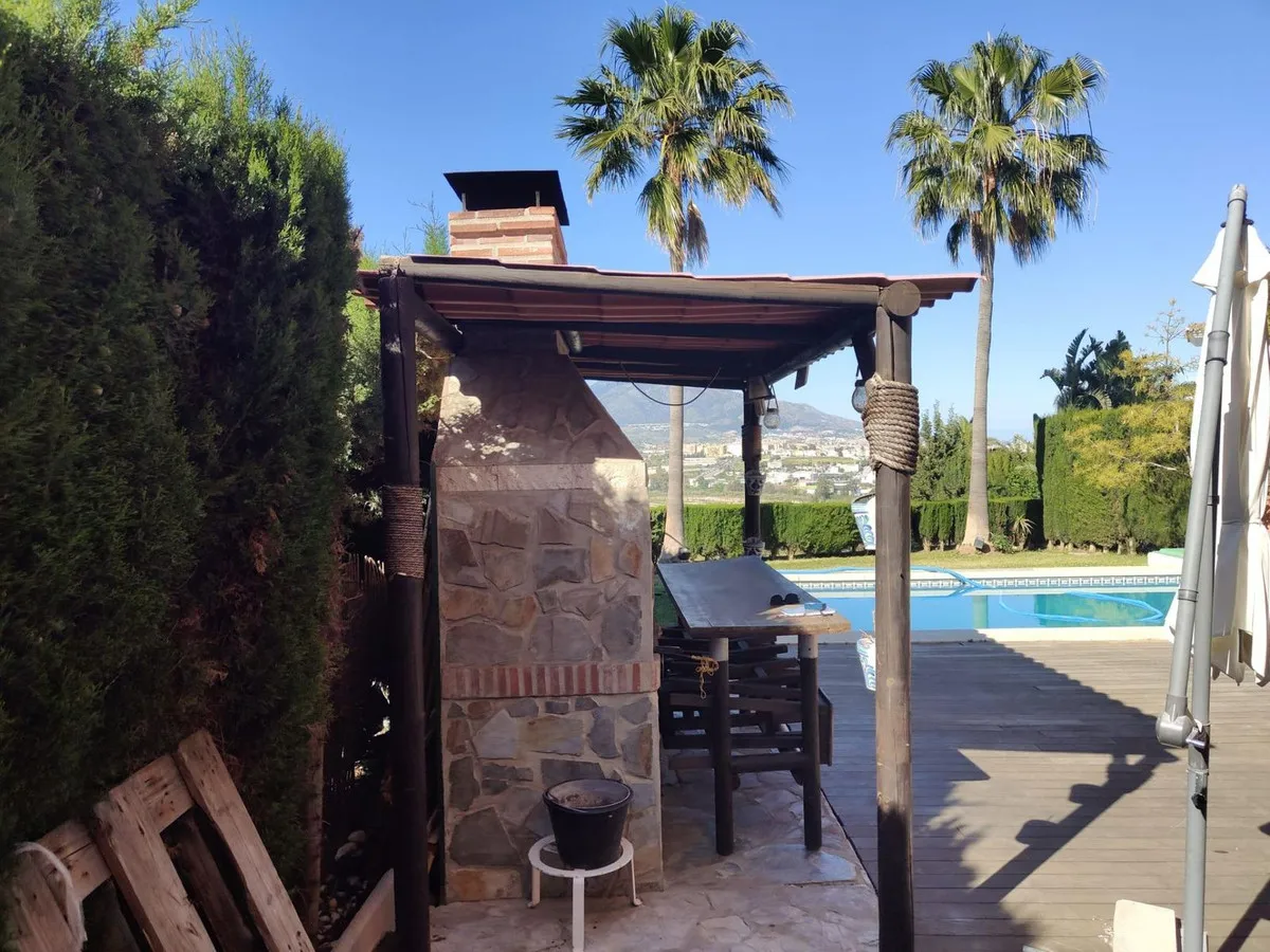 7415ba6b-e9a0-4b9b-a4b2-d5ce7f94302f