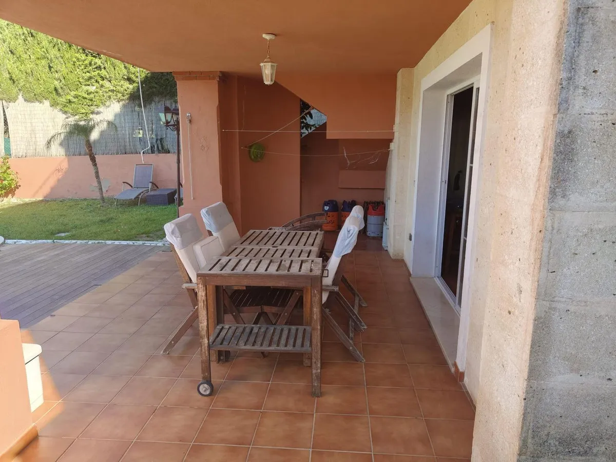 d1d23660-5b5e-4dd0-8ec5-68361329b6f0