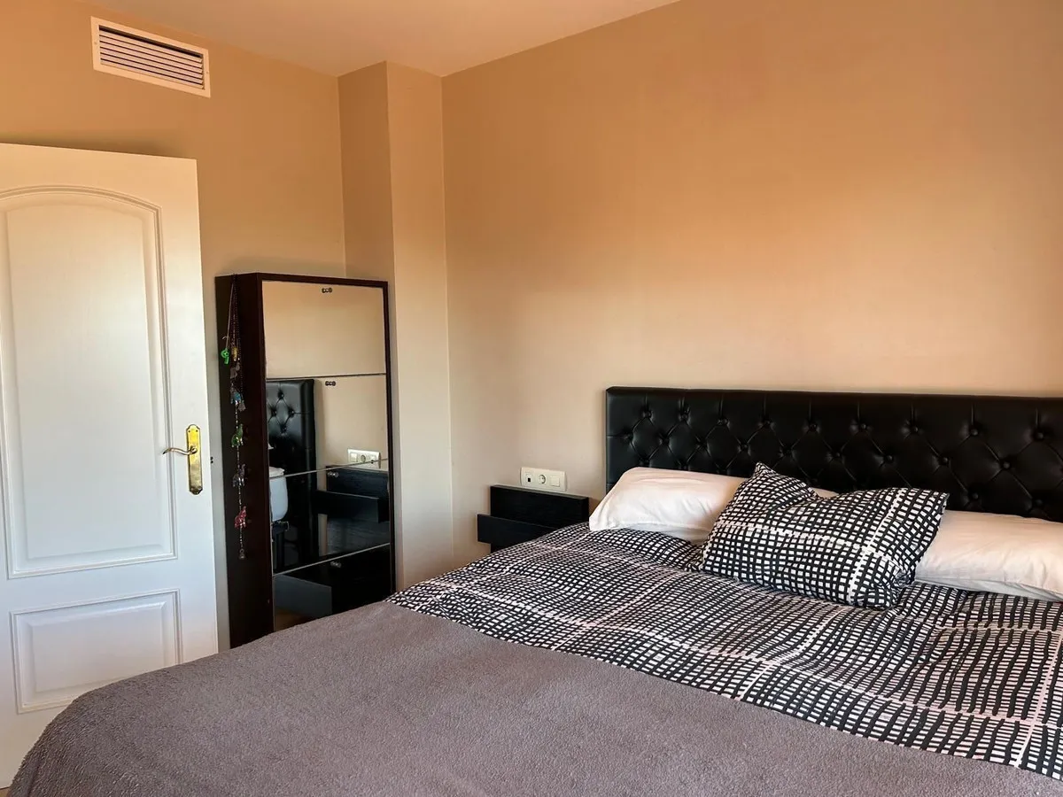 f76d0f78-1ccb-4a0d-910a-39683092b738