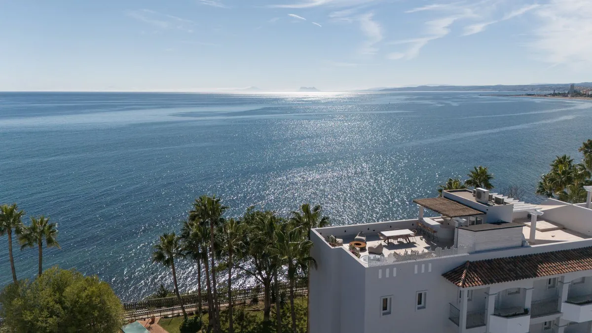 6f164a80-6fe9-4914-bc83-b7e165187e75