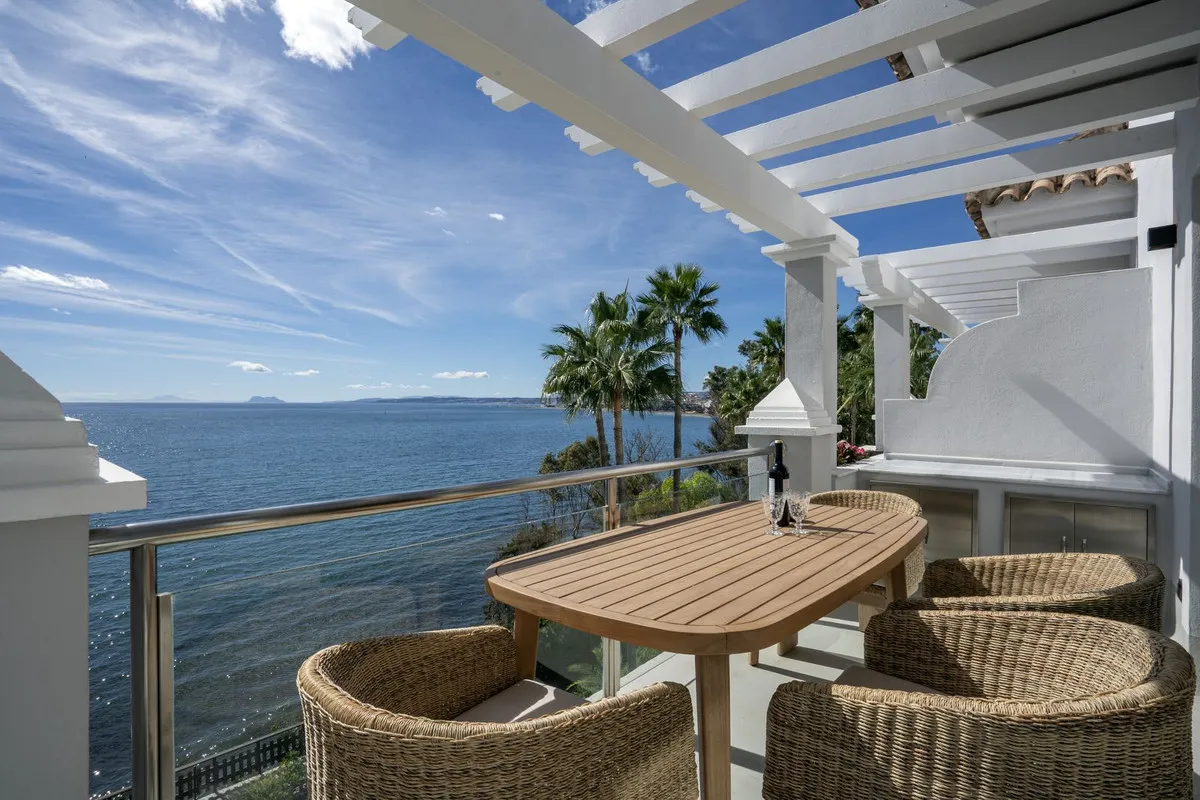 72084246-9cfd-42ed-8dd9-a4f3f8d0bf0f