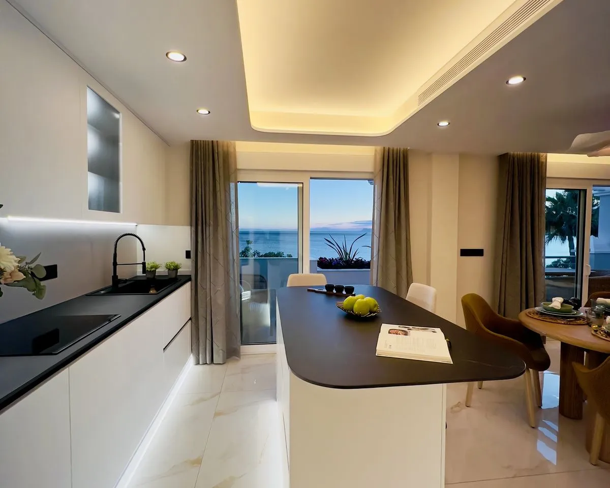 7f4953c1-b25d-4623-9bd2-a0989446acfb