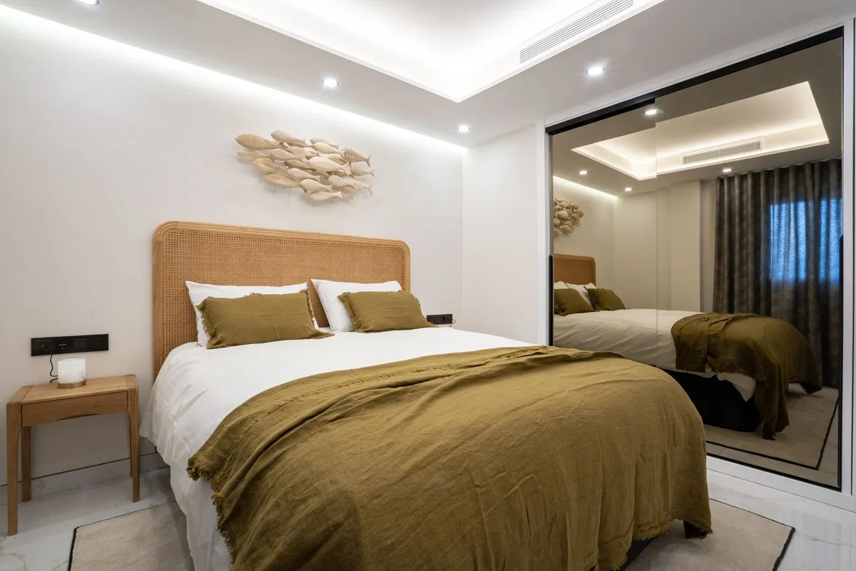 a93dc6c0-9357-4f56-b57d-f1f30f280868