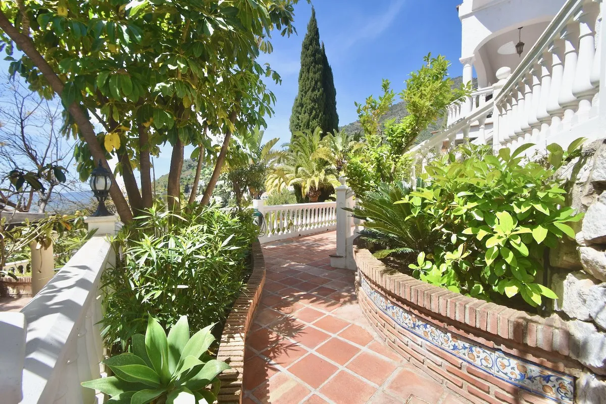 11b301c6-4138-4443-b62d-eae042e774a0