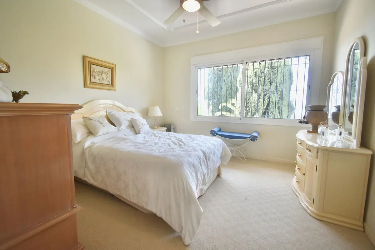 2cbcc510-50cb-4186-8670-df951c499368