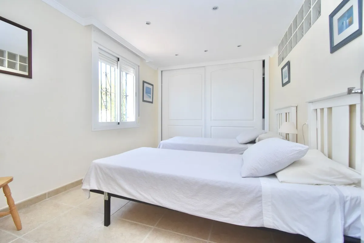 7c046e25-bbb2-4604-85bd-87d6cd0e17b7