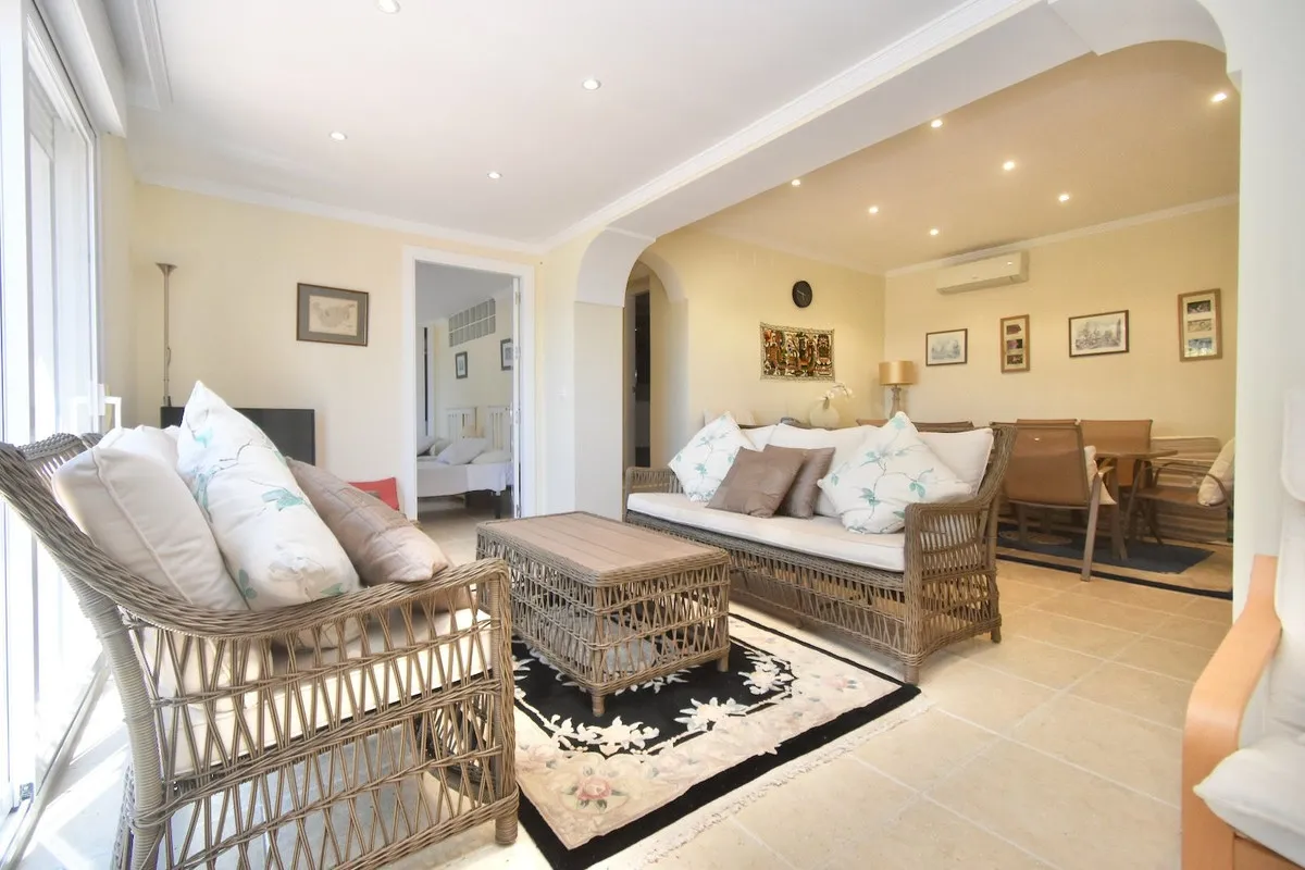 86748a23-4534-4e85-acf6-903162df6bce