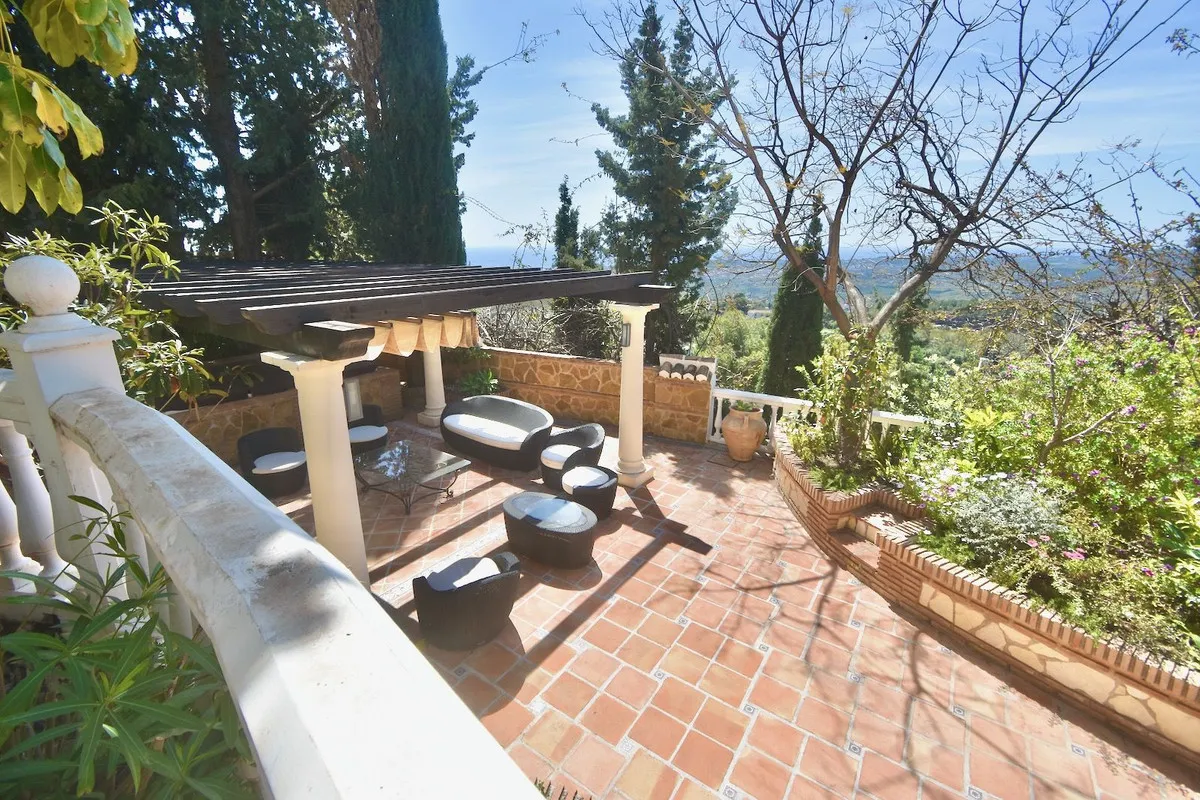 98308687-5e1b-4b30-bbfd-36926d6284f9