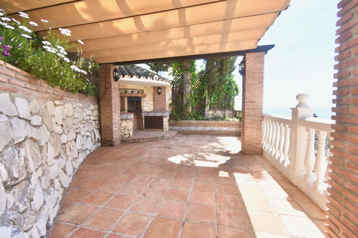 ae6615ab-6f90-4d68-8c9a-5912ee1bd580