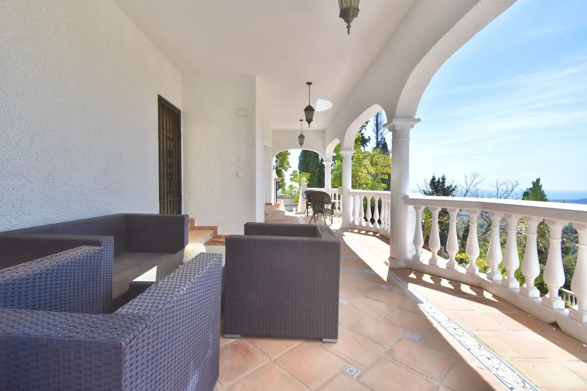 ae7ae60c-75cb-4672-b430-cf97c7790c36