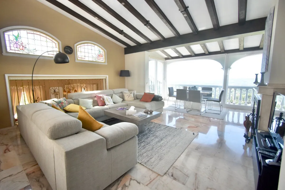 af12a1ef-a1be-48e4-a492-650e17359f04