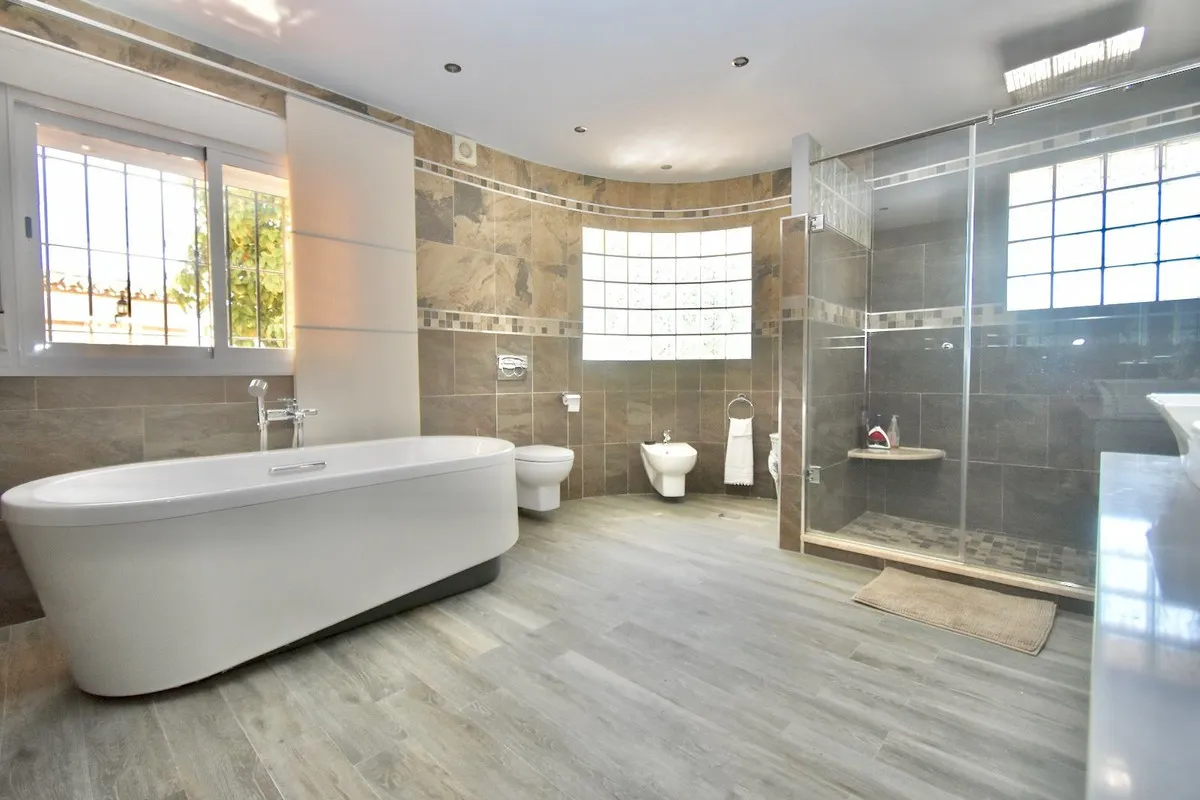 c6ea9d93-84db-498d-b6dc-dd9d3ceee713