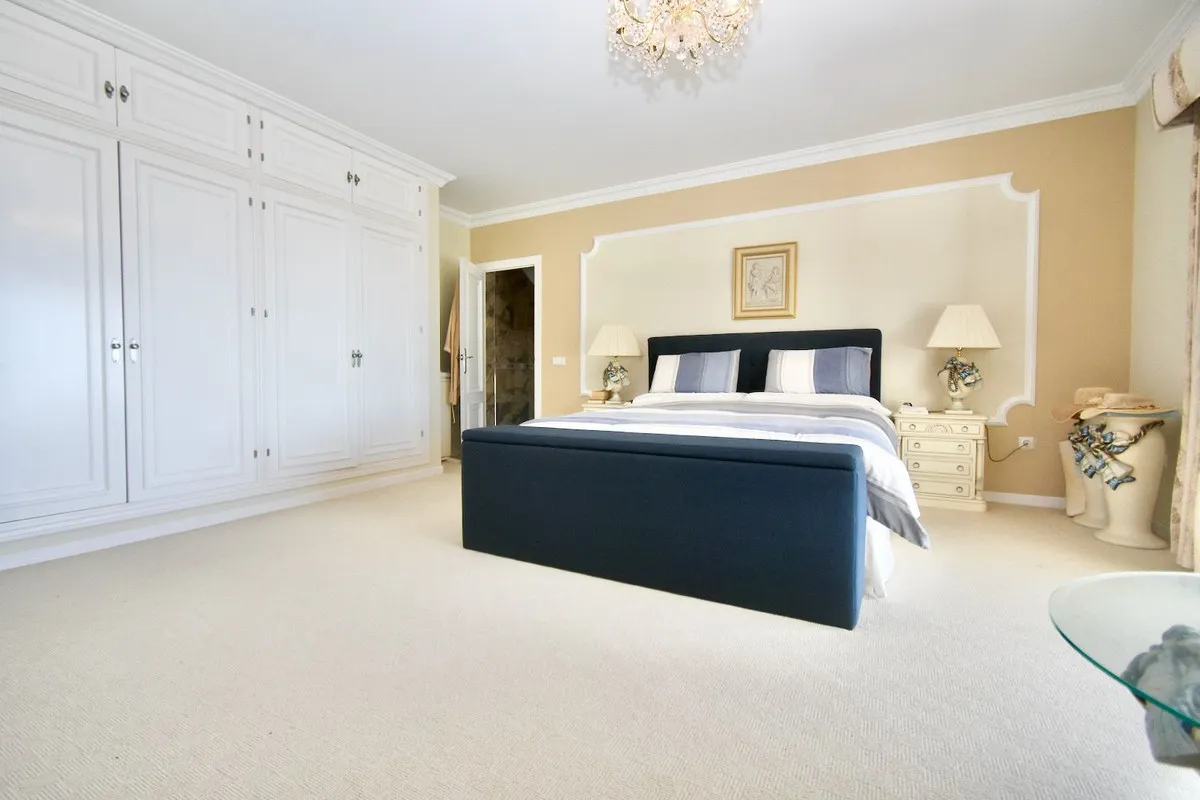 f0b00318-2212-41eb-b6be-b22ce74fbfa4