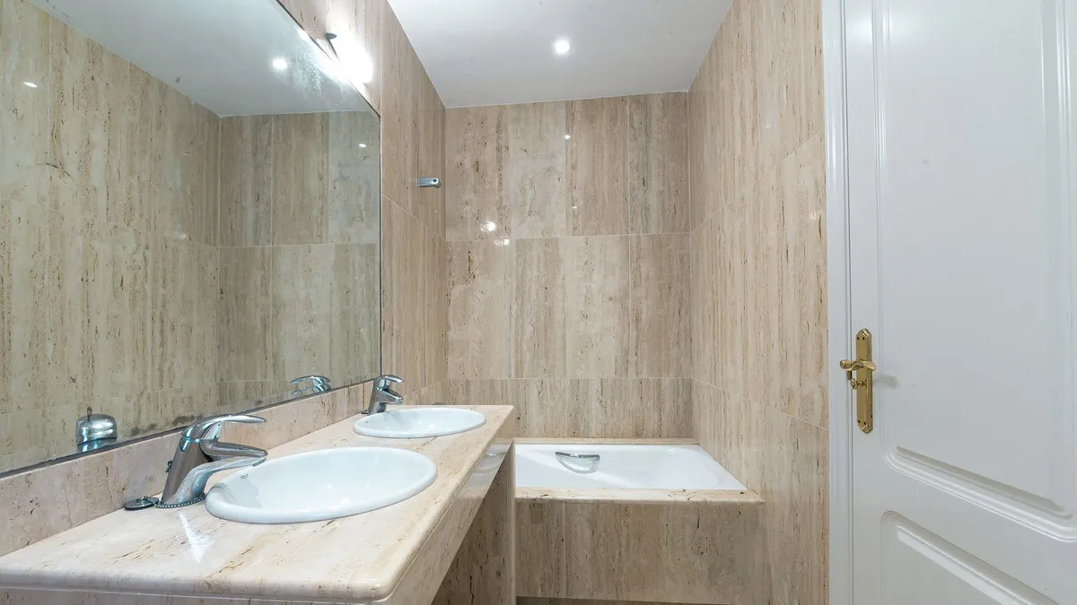 762e8922-00bc-411f-b316-3caa1d72d409