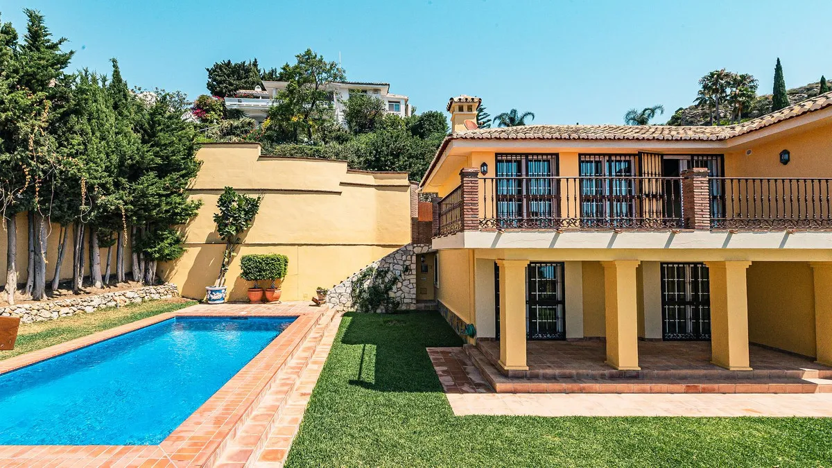 c50dd001-740b-4d90-bf03-d0fe07d37134