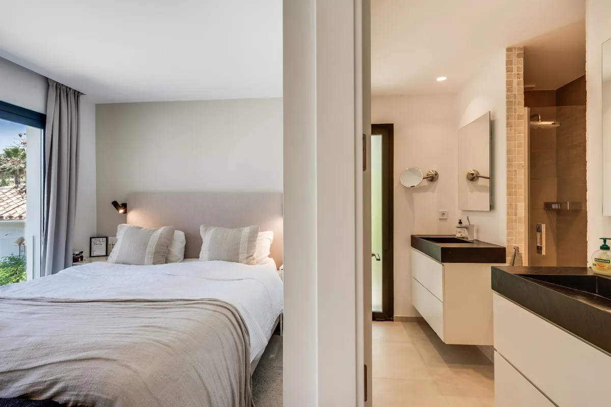 3e0f7fed-2df8-4465-9ede-1b4608fdb6f8