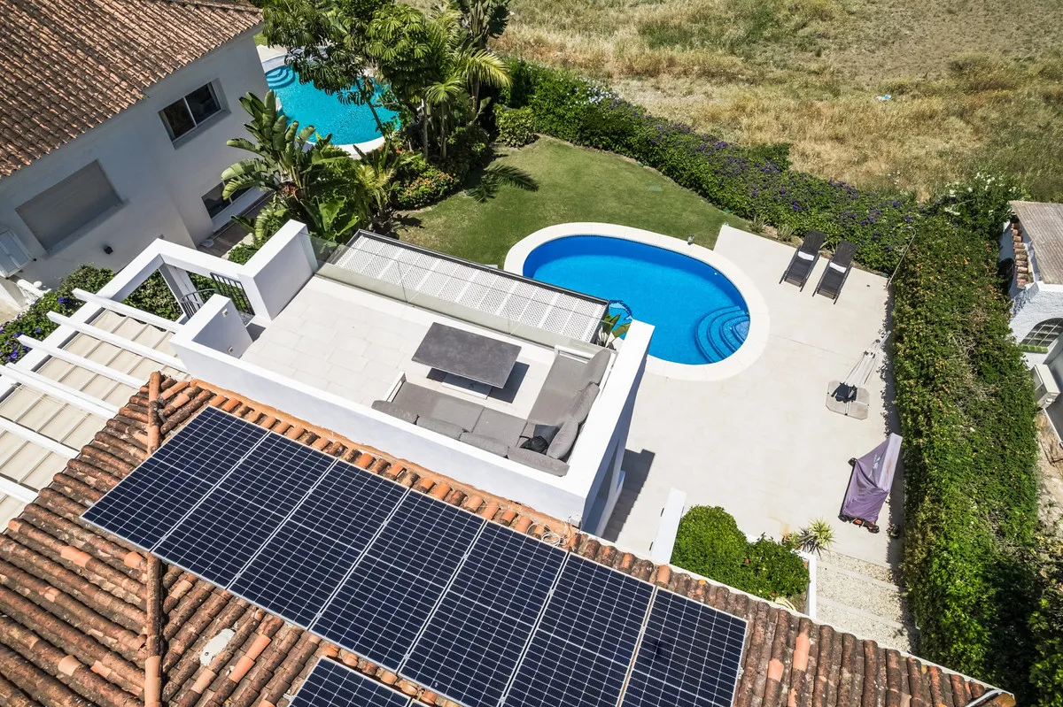 7a340055-515a-47c0-a099-dc32fa1240af