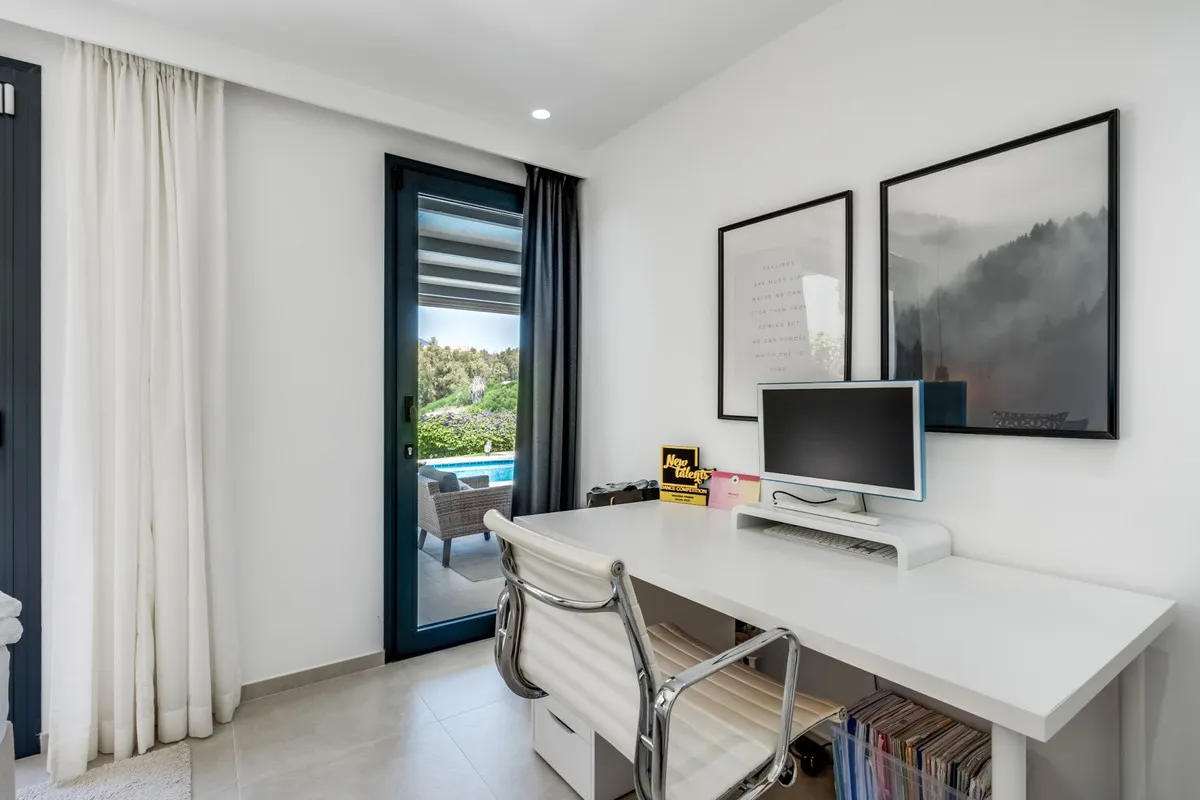 89b8c262-803f-417d-a53f-9a09149076cb