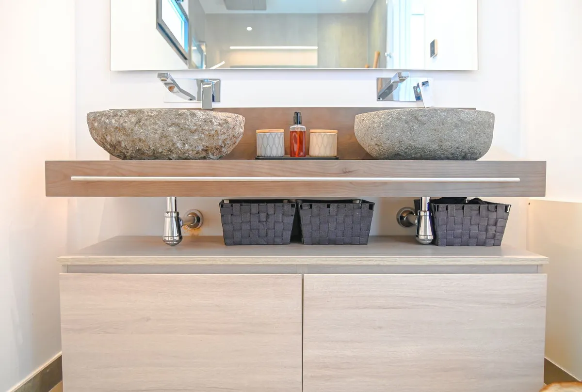 1e387a30-0f2c-49e6-a582-8bd131e7acd9