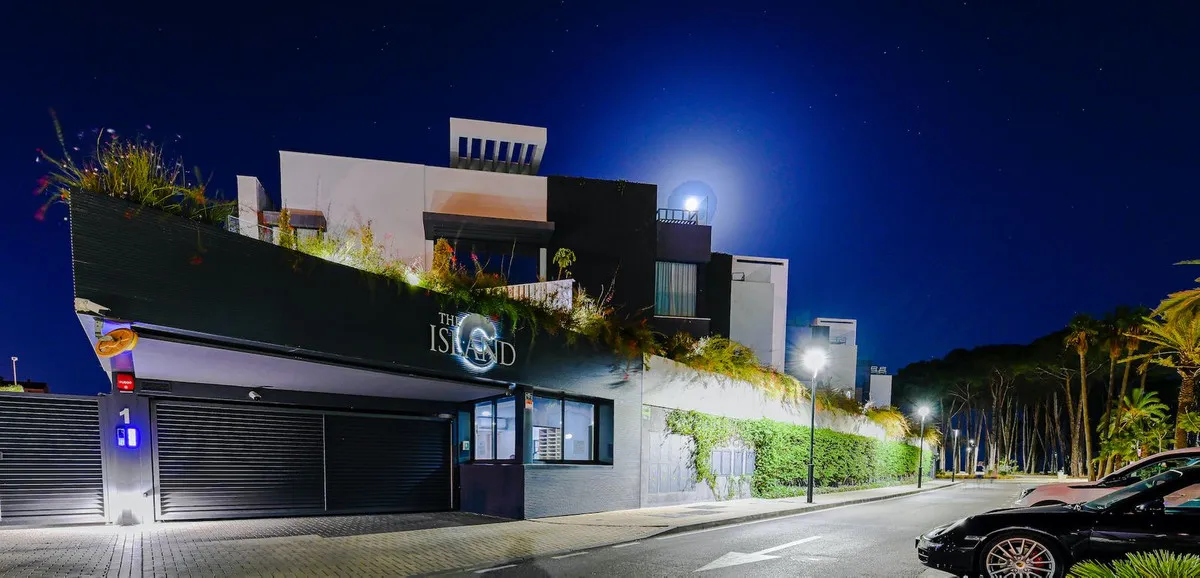 362aeb7d-9c42-4e84-b60c-63b52b03f643