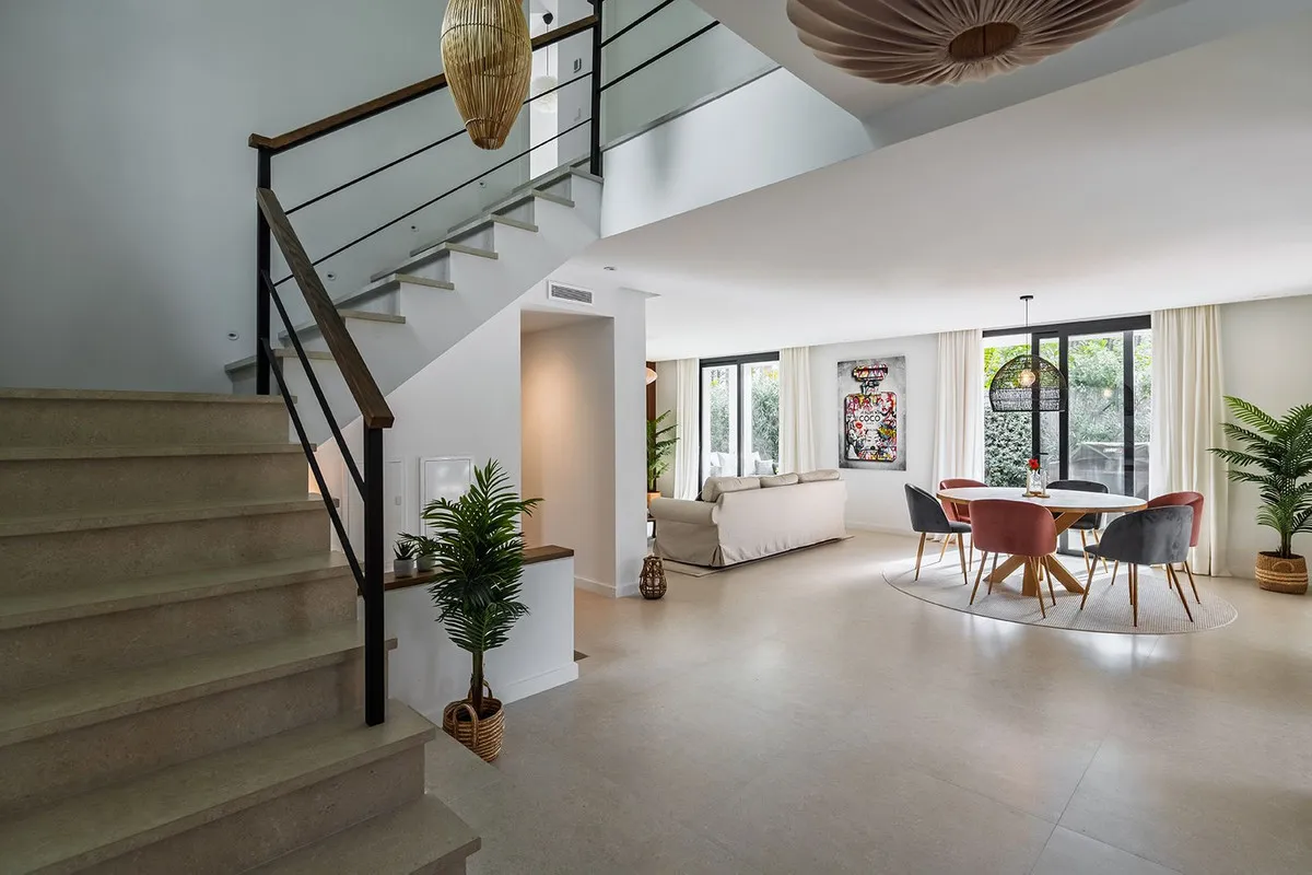 5a60378b-55d6-410b-95f8-27f3b82c5ec0