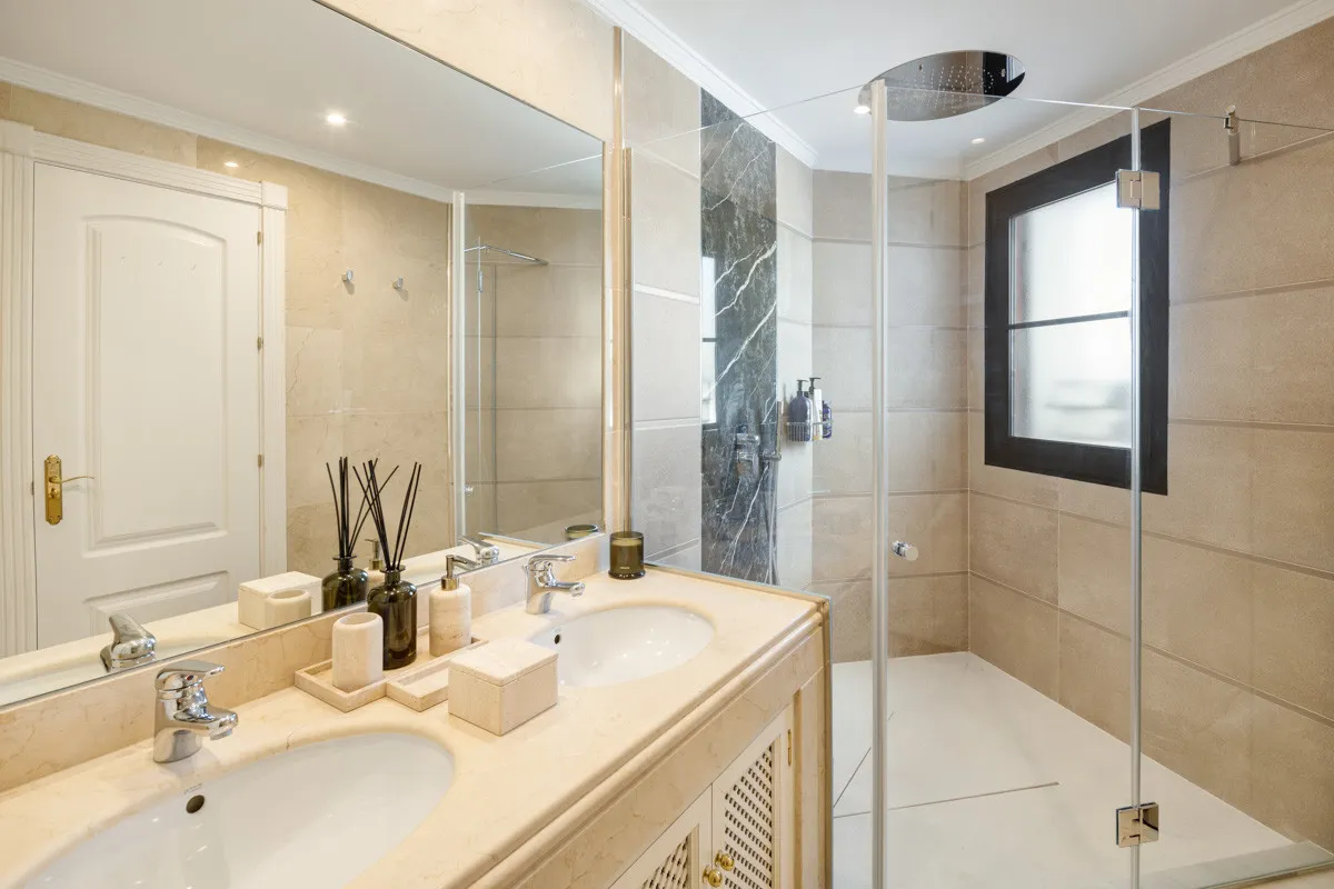 8e3de7ba-308f-4bd4-856d-17a180203c8b