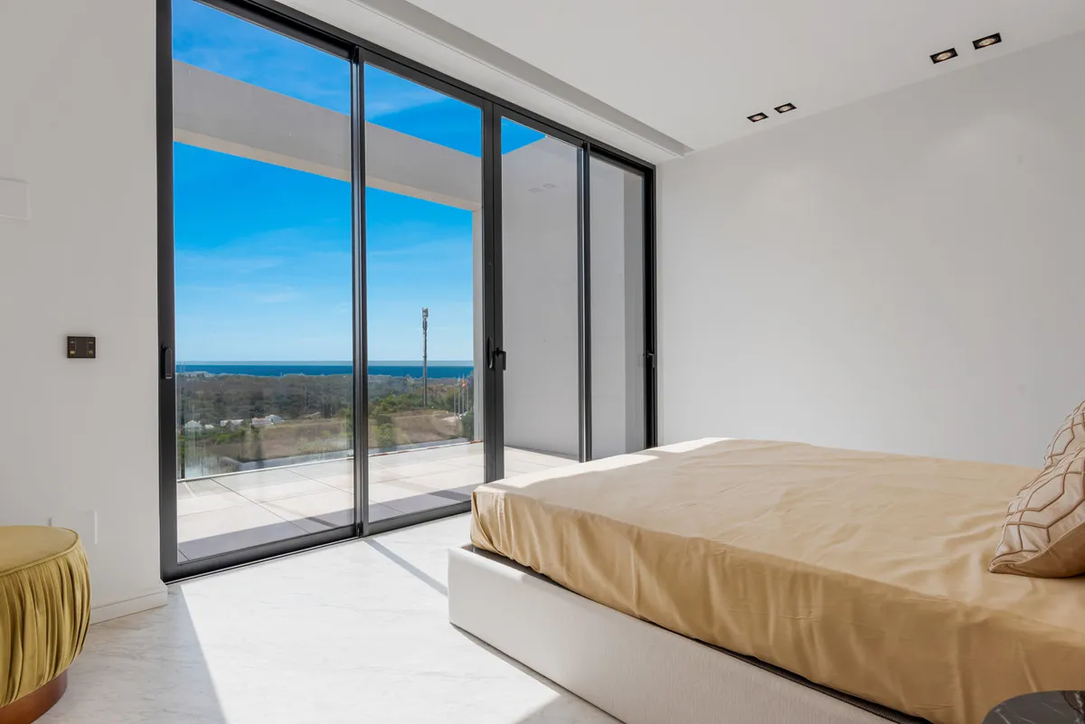 6cd78a0b-d26f-411a-a5fd-1d78ef411014