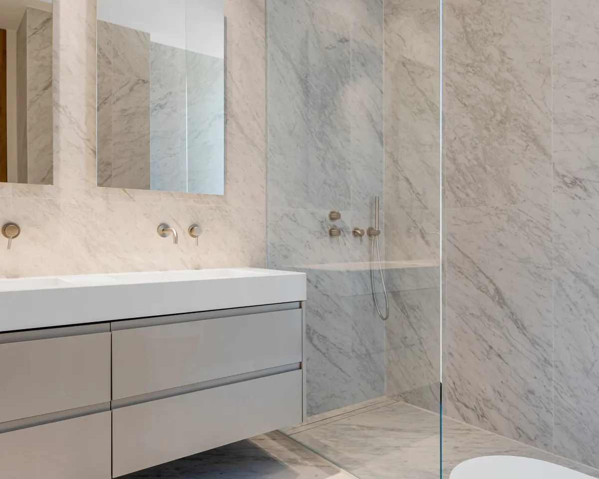 ffa10823-e523-4788-92ef-81208098c180