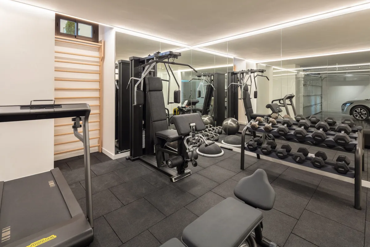 28f42fe9-2de3-4c45-be74-0414095d18d4