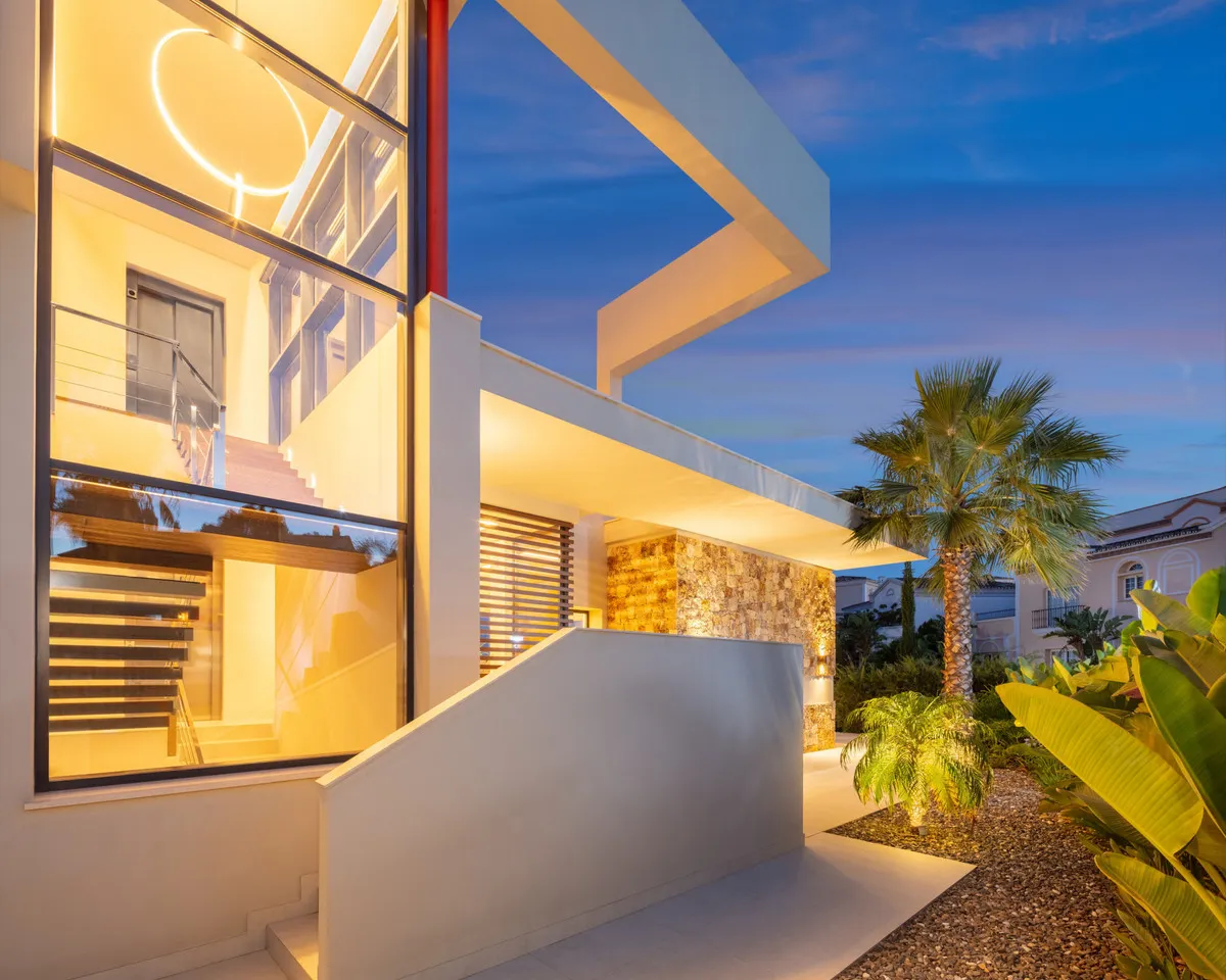 44dc0c29-944b-4b19-a991-206b6e9b08ce