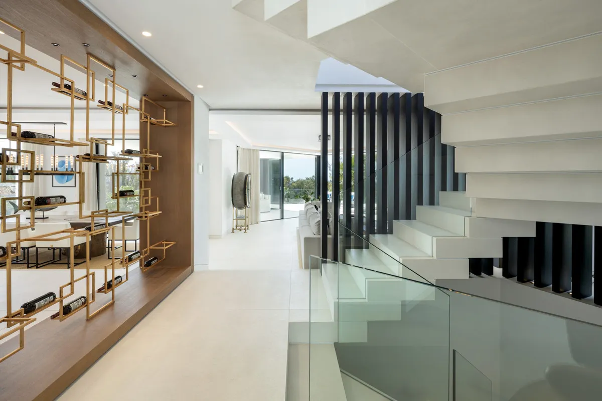 55d0a686-4cb0-4317-b33e-4fda712fe615