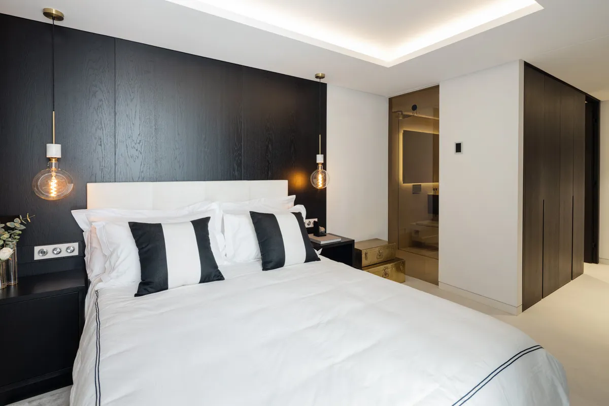 8b421938-17d1-4caf-b7fe-35d3b06d6dea