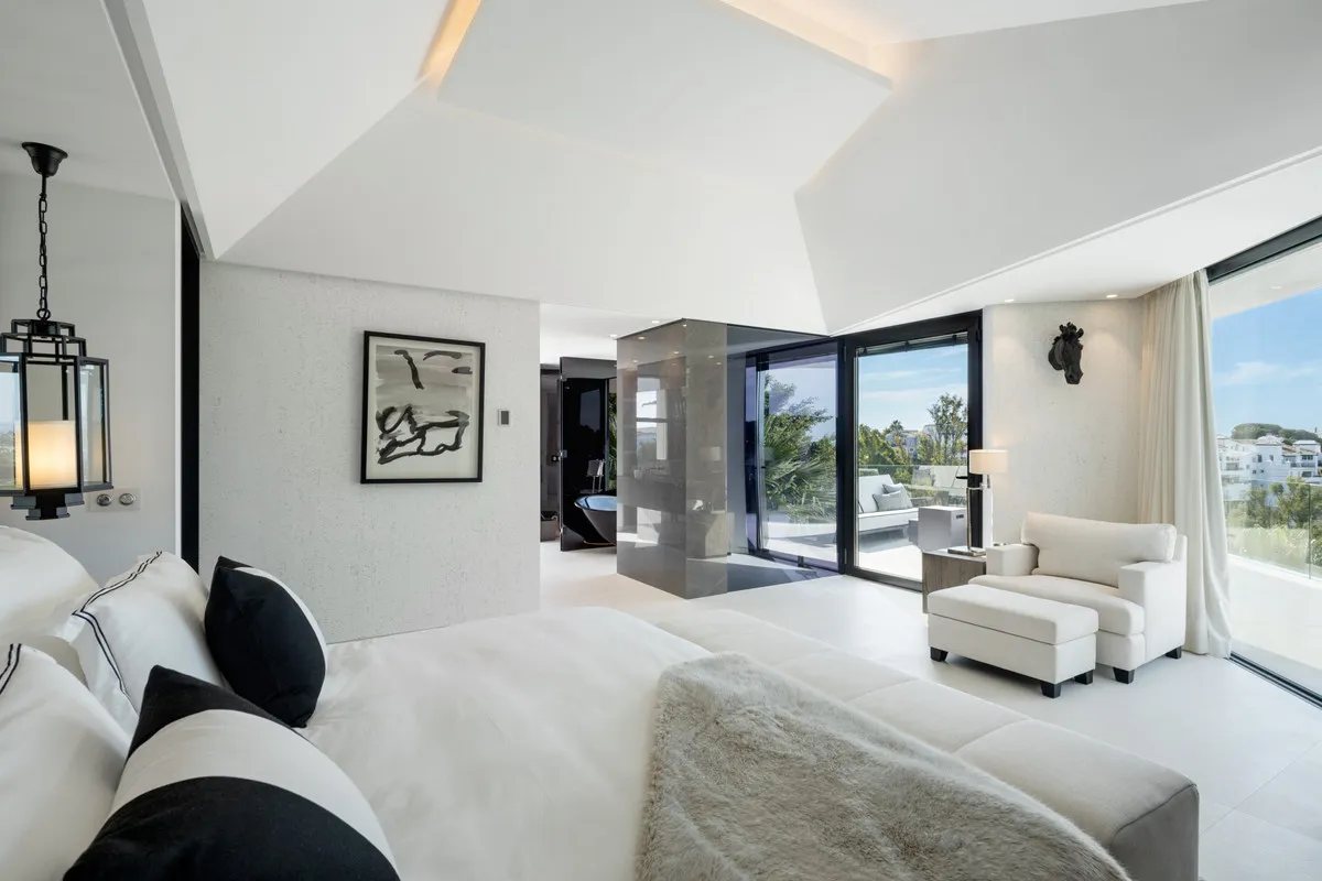 94928beb-0369-4b7f-9bba-0d1978ea2b44