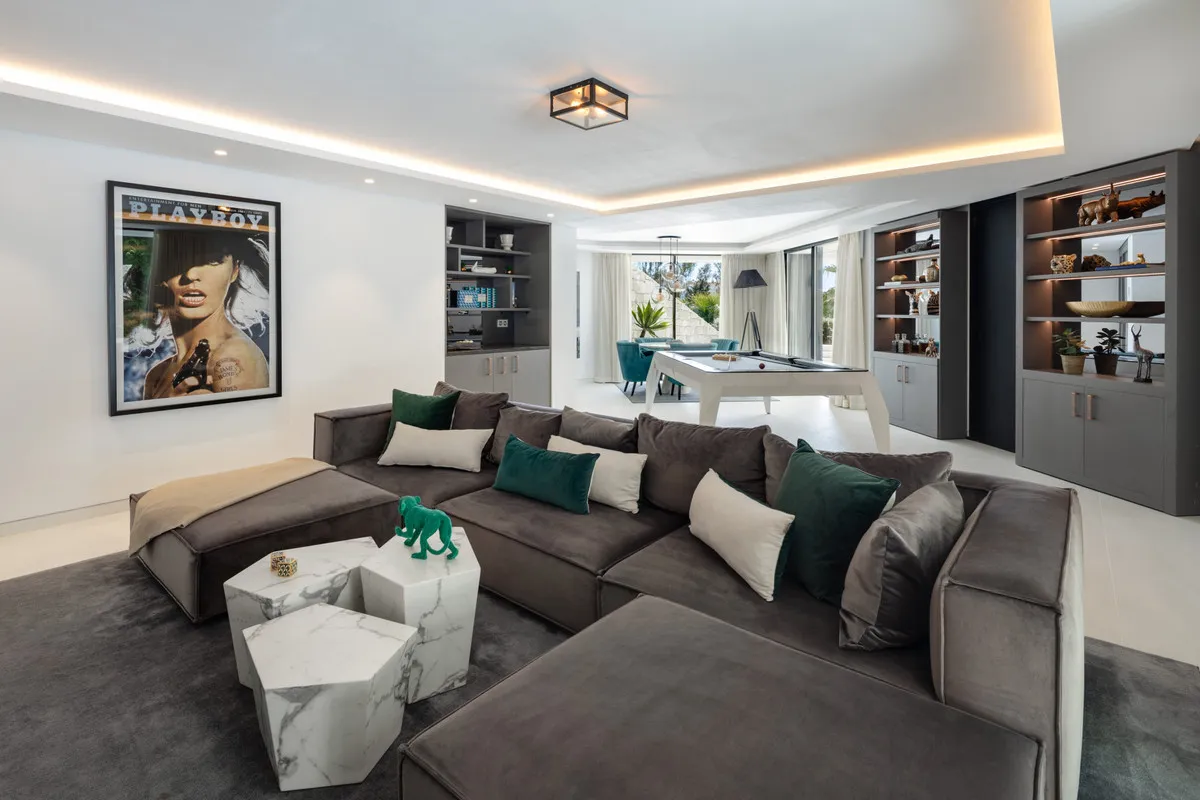 ef720b40-2216-456b-835c-88725cd37965