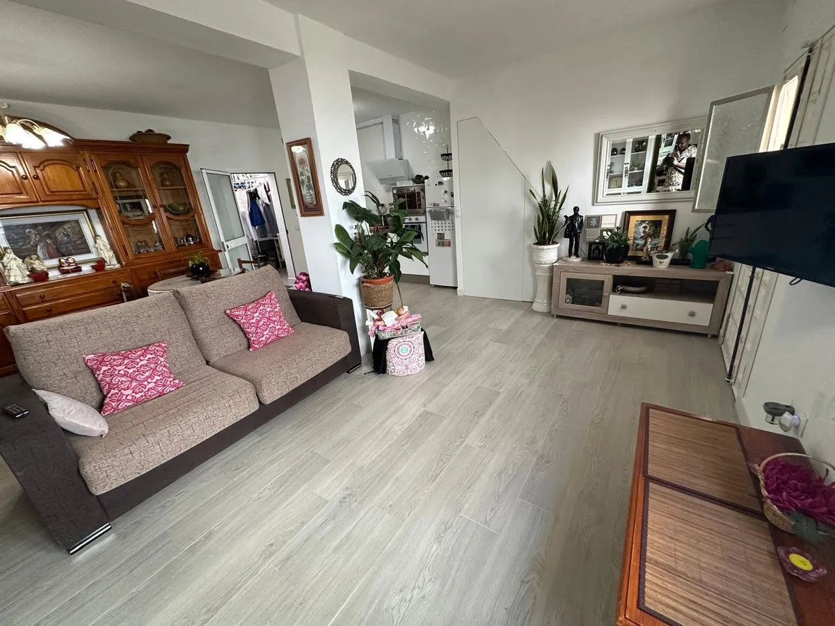 2f3086a0-ae56-45ad-ba3e-9ccc5e17260a