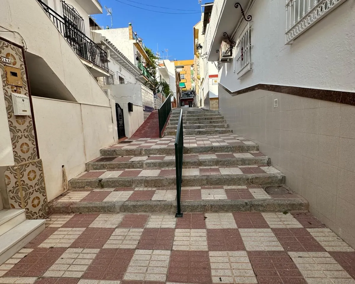 73ab8d33-638c-4146-b83c-f2f33df192bd