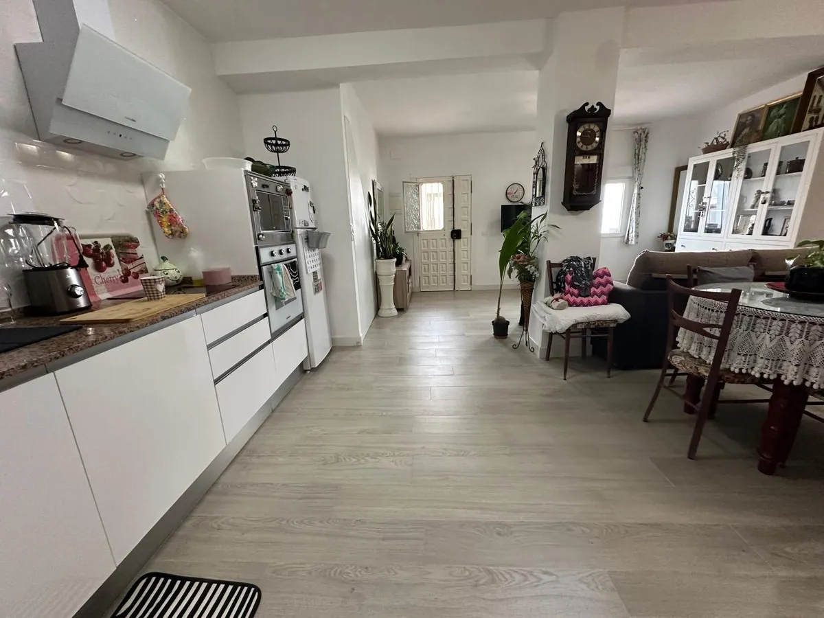 ff54b5bc-ad13-49a1-956c-8ad2f06fc88c